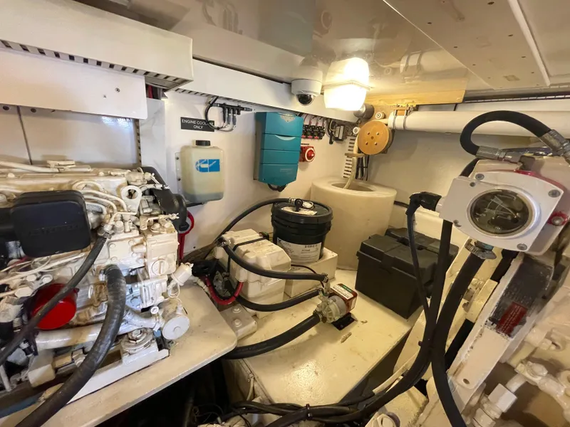 Slide: The Image of Post 42 Convertible 1998 - 76