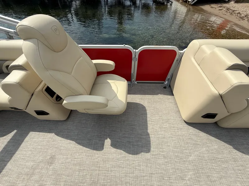 Slide: The Image of Premier 210 Sunsation RF 2023 - 220