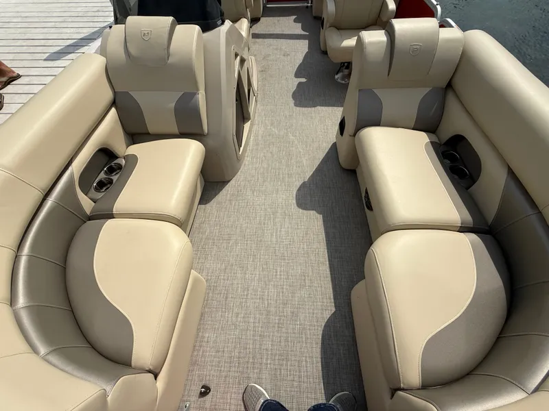 Slide: The Image of Premier 210 Sunsation RF 2023 - 153