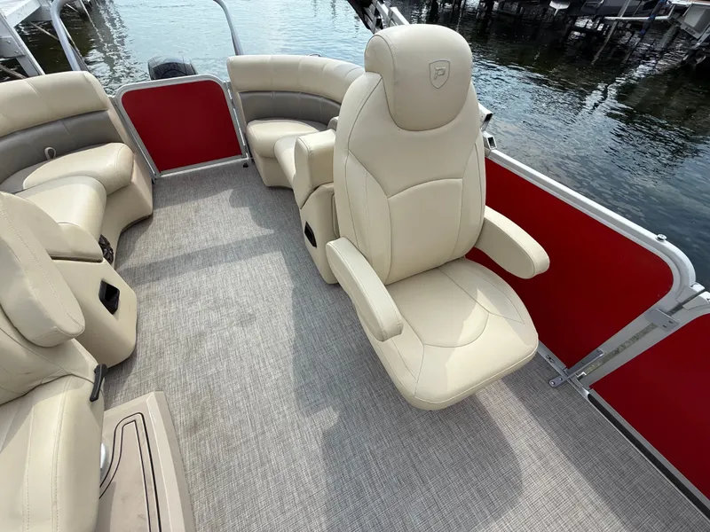 Slide: The Image of Premier 210 Sunsation RF 2023 - 178