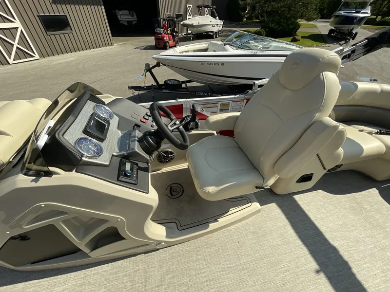 Slide: The Image of Premier 210 Sunsation RF 2023 - 200