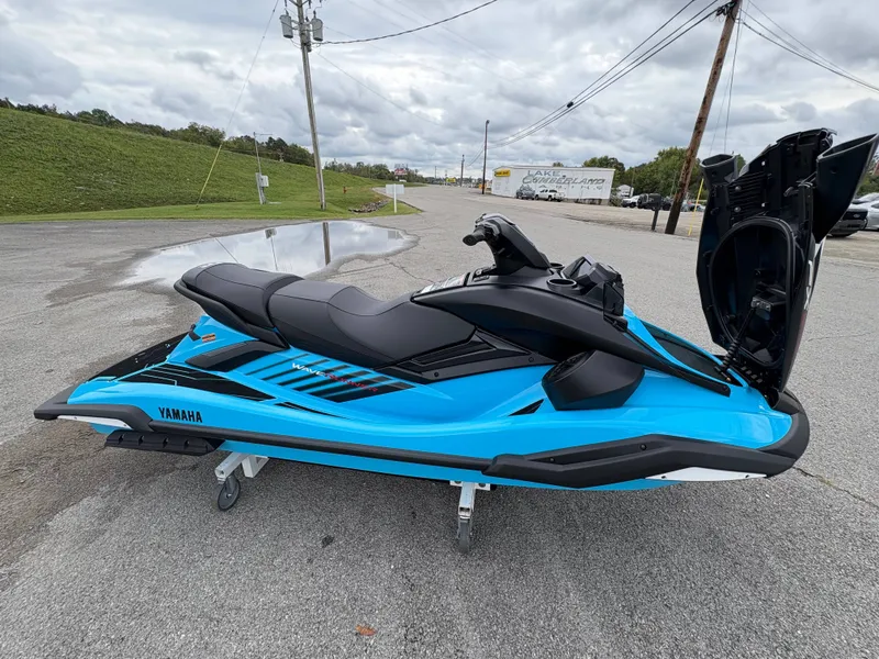 Slide: The Image of Yamaha Waverunner FX SVHO w/ Audio 2025 - 33