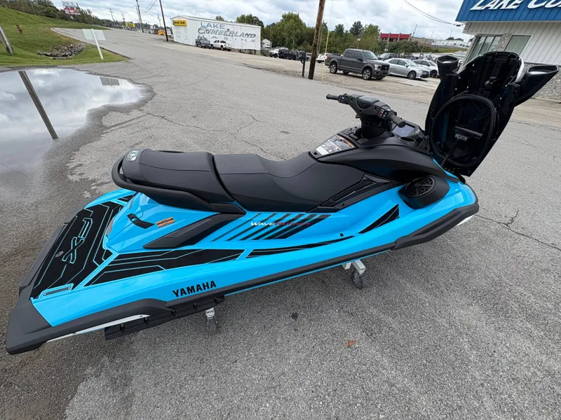 Slide: The Image of Yamaha Waverunner FX SVHO w/ Audio 2025 - 39