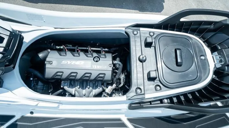 Slide: The Image of Yamaha Waverunner FX Cruiser SVHO w/ Audio 2025 - 18