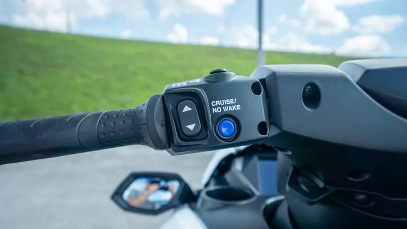 Slide: The Image of Yamaha Waverunner FX Cruiser SVHO w/ Audio 2025 - 22