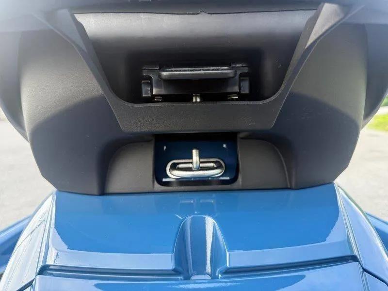 Slide: The Image of Yamaha WaveRunner FX Limited SVHO 2025 - 16