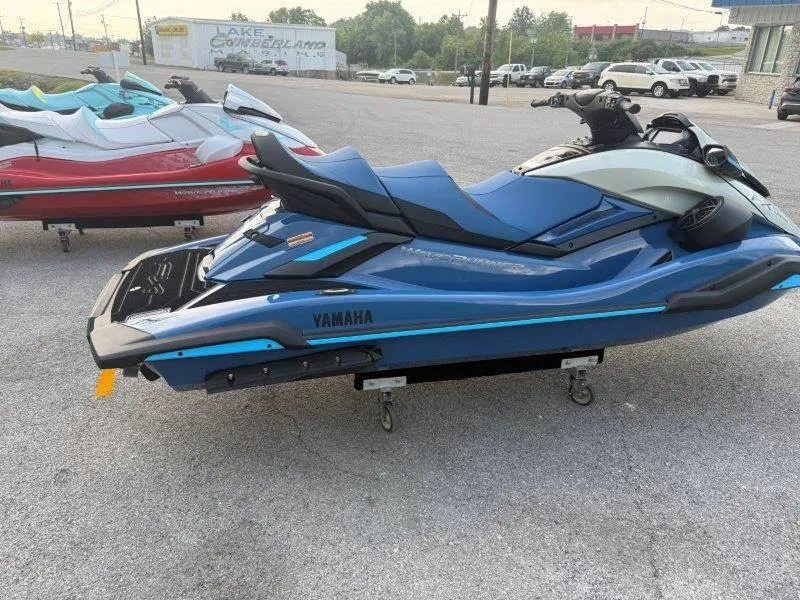 Slide: The Image of Yamaha WaveRunner FX Limited SVHO 2025 - 8