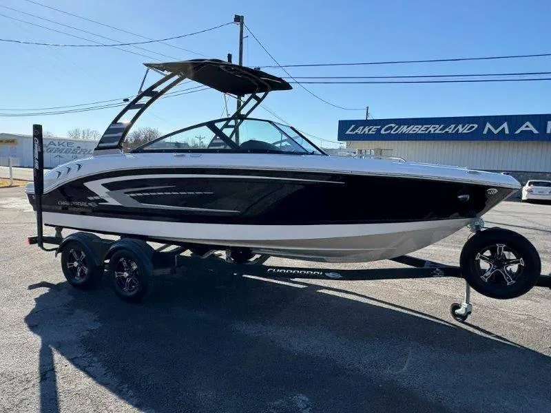 Slide: The Image of Chaparral 21 SSi 2025 - 13