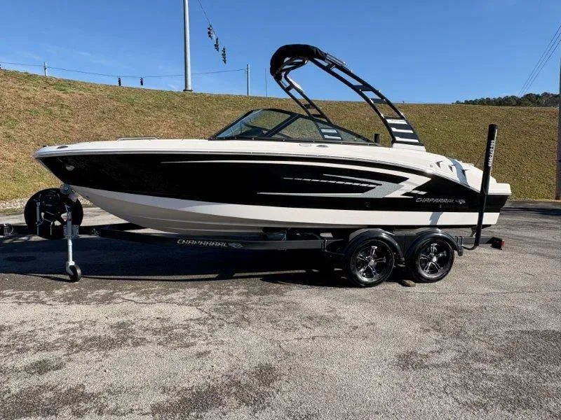 Slide: The Image of Chaparral 21 SSi 2025 - 23