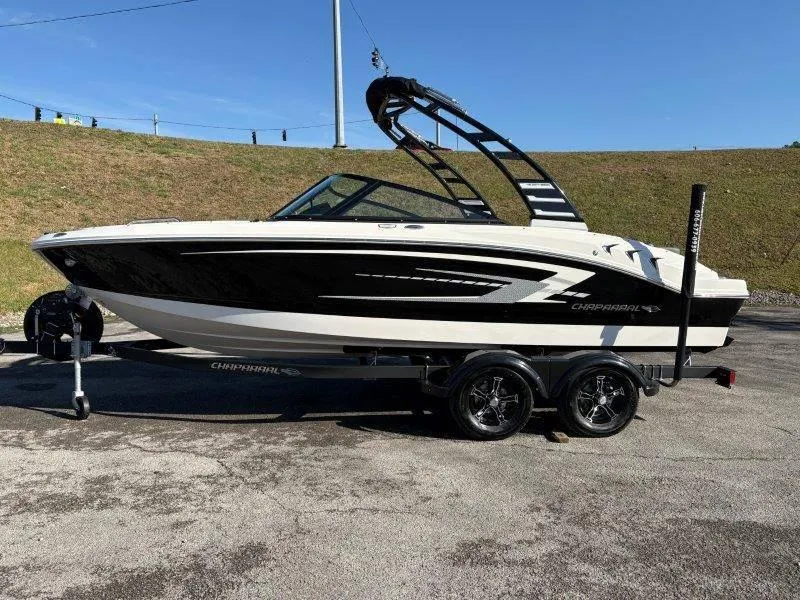 Slide: The Image of Chaparral 21 SSi 2025 - 25