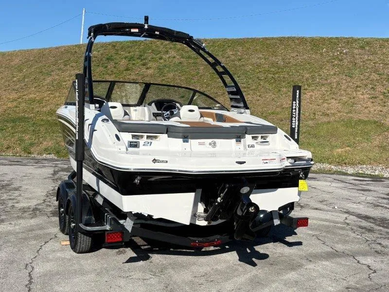 Slide: The Image of Chaparral 21 SSi 2025 - 30