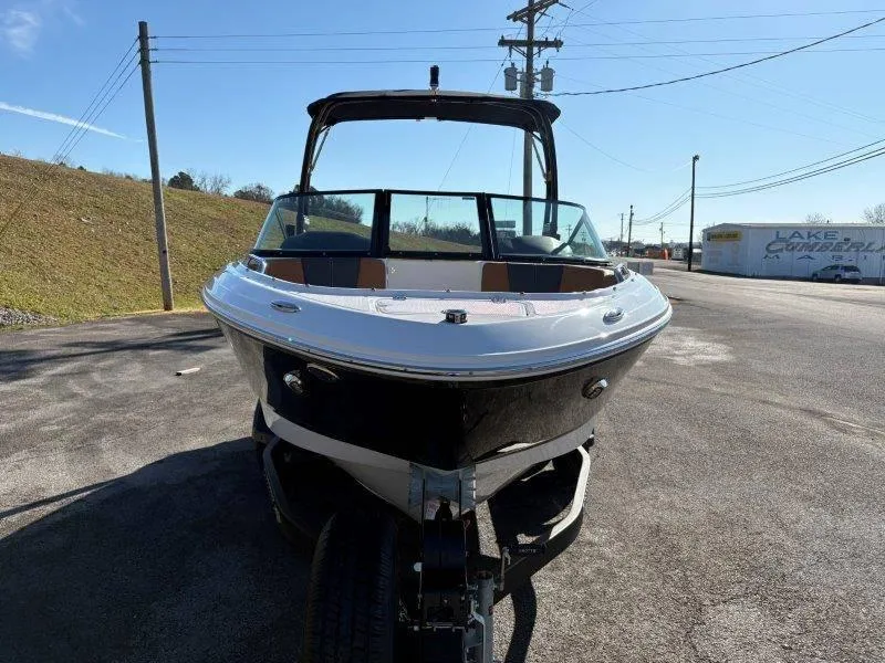 Slide: The Image of Chaparral 21 SSi 2025 - 35