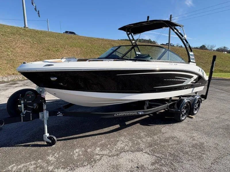 Slide: The Image of Chaparral 21 SSi 2025 - 37