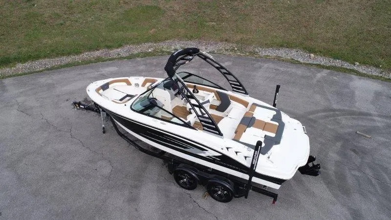 Slide: The Image of Chaparral 21 SSi 2025 - 5