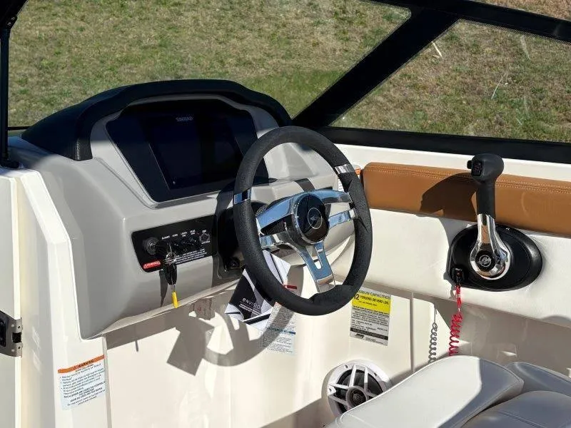 Slide: The Image of Chaparral 21 SSi 2025 - 66