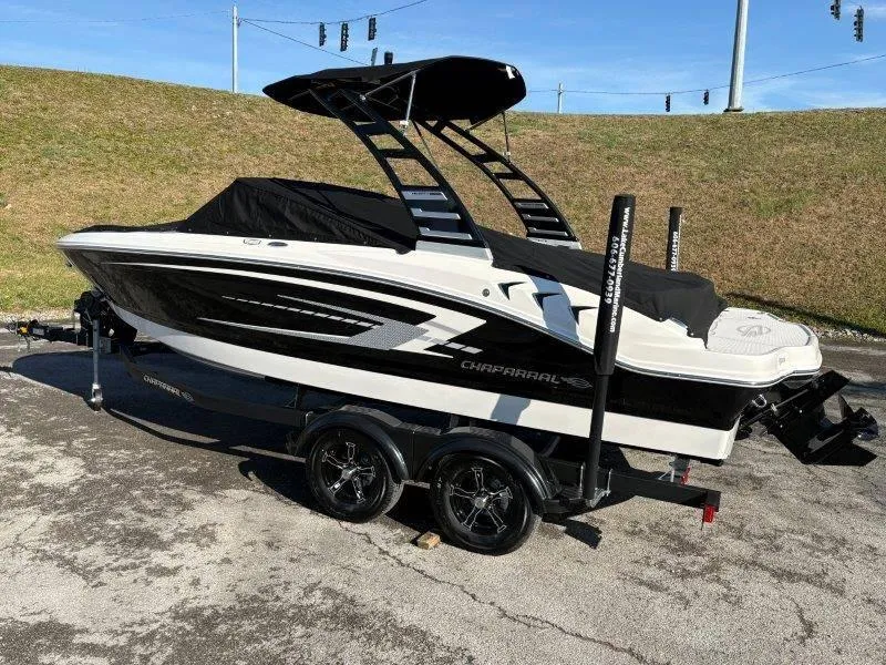 Slide: The Image of Chaparral 21 SSi 2025 - 95