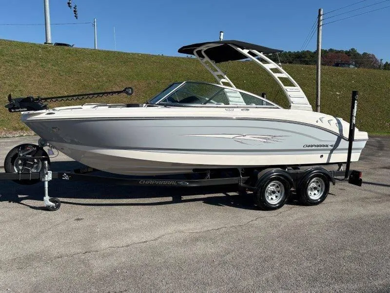 The Image of Chaparral 21 SSi Ski & Fish 2025 - 1