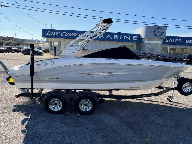 Slide: The Image of Chaparral 21 SSi Ski & Fish 2025 - 22