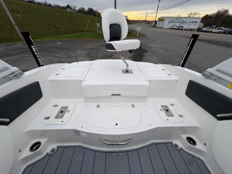 Slide: The Image of Chaparral 21 SSi Ski & Fish 2025 - 26