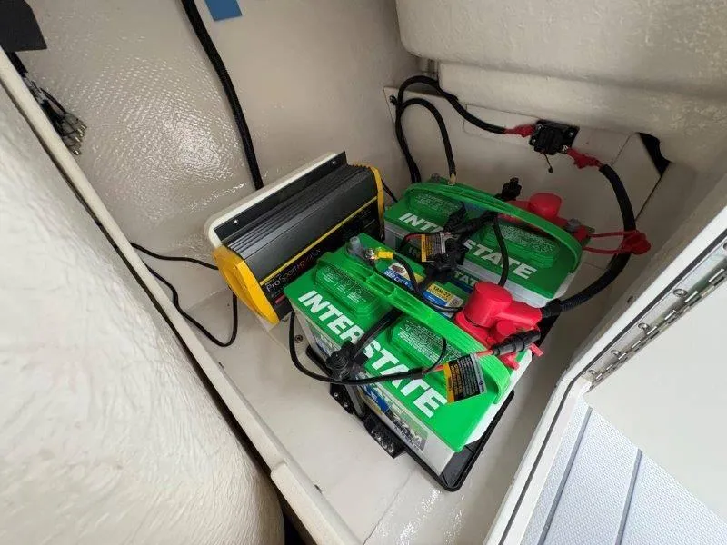 Slide: The Image of Chaparral 21 SSi Ski & Fish 2025 - 42