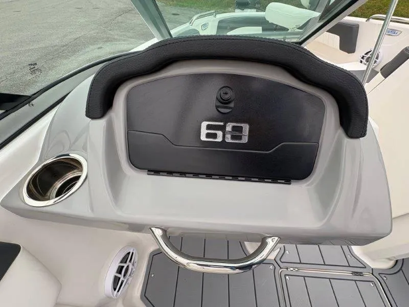 Slide: The Image of Chaparral 21 SSi Ski & Fish 2025 - 44