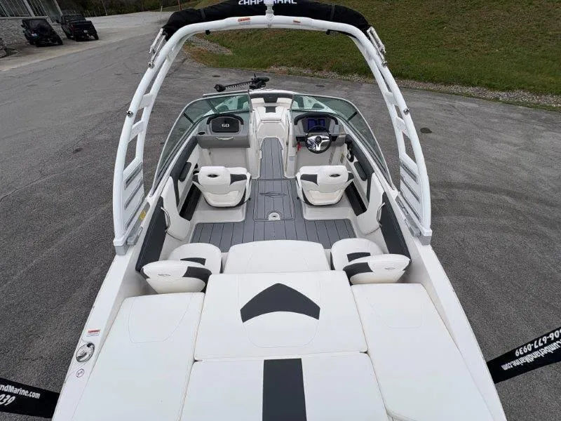 Slide: The Image of Chaparral 21 SSi Ski & Fish 2025 - 74