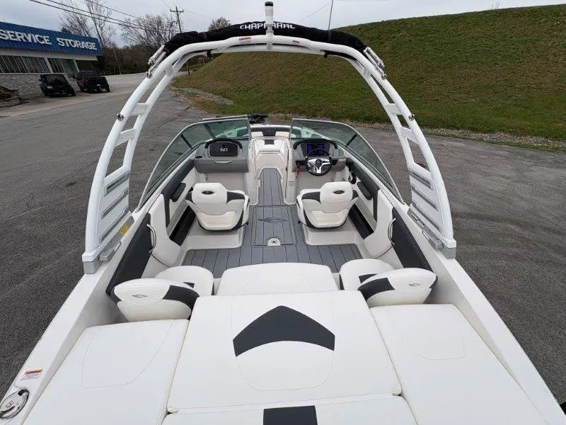 Slide: The Image of Chaparral 21 SSi Ski & Fish 2025 - 78
