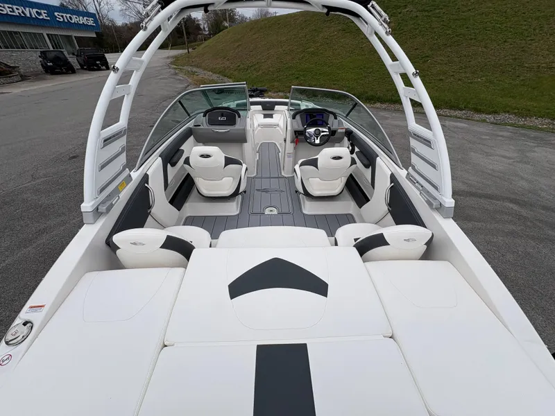 Slide: The Image of Chaparral 21 SSi Ski & Fish 2025 - 80