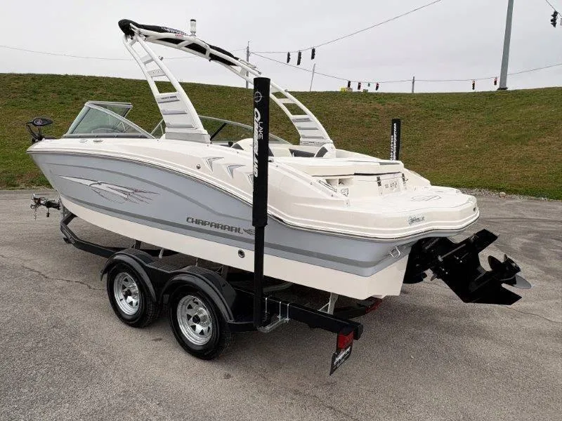 Slide: The Image of Chaparral 21 SSi Ski & Fish 2025 - 83