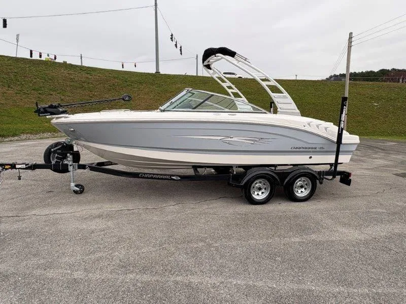 Slide: The Image of Chaparral 21 SSi Ski & Fish 2025 - 87