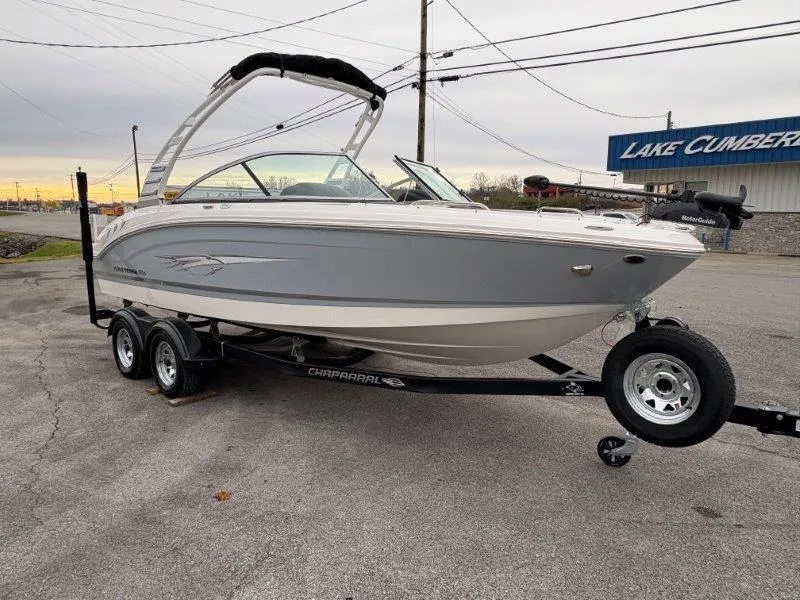 Slide: The Image of Chaparral 21 SSi Ski & Fish 2025 - 90