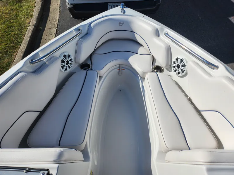 Slide: The Image of Crownline Boats 195 SS 2012 - 15