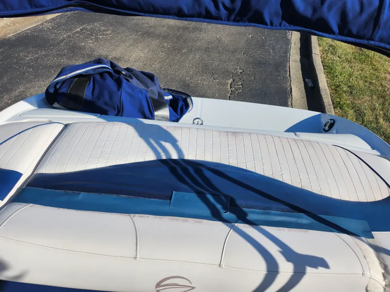 Slide: The Image of Crownline Boats 195 SS 2012 - 20