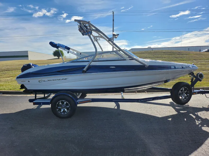 Slide: The Image of Crownline Boats 195 SS 2012 - 4