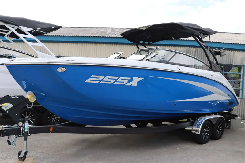 The Image of Yamaha 255XD 2025 - 1