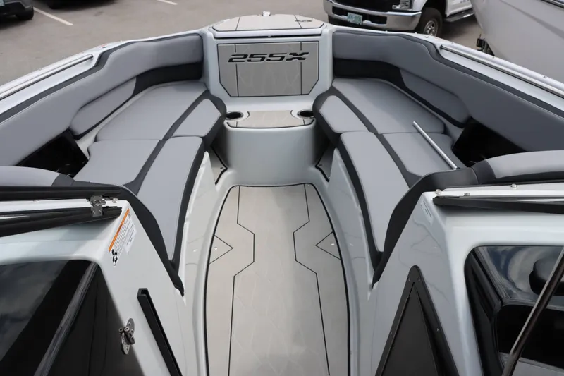 Slide: The Image of Yamaha 255XD 2025 - 14