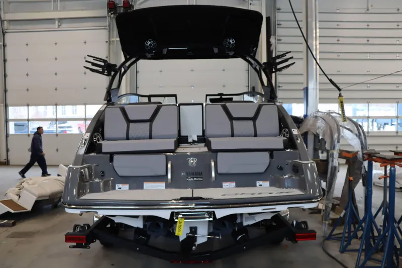 Slide: The Image of Yamaha 255XE 2025 - 5