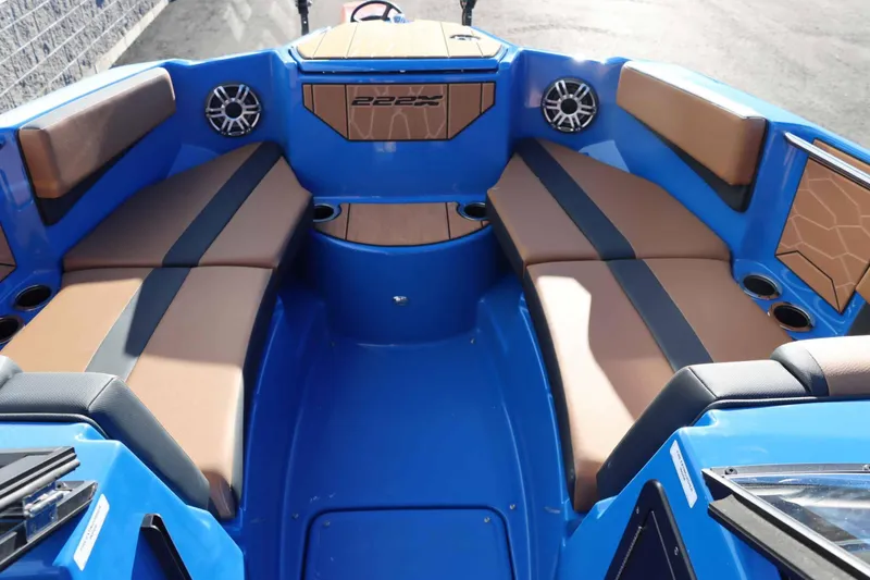 Slide: The Image of Yamaha 222XD 2025 - 18