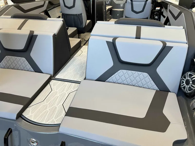 Slide: The Image of Yamaha 222XE 2025 - 5