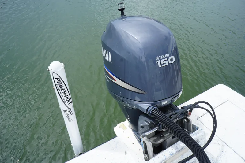 Slide: The Image of Yamaha 150 outboard motor on 2008 Marshall 21 Topwater Sport boat. - 12