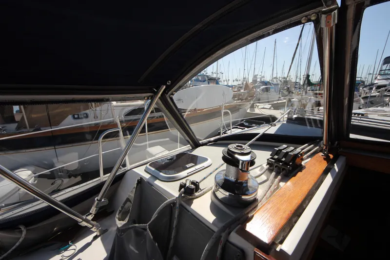Slide: The Image of Cockpit view of 1993 Catalina 42 MKI sailboat docked at marina. - 31