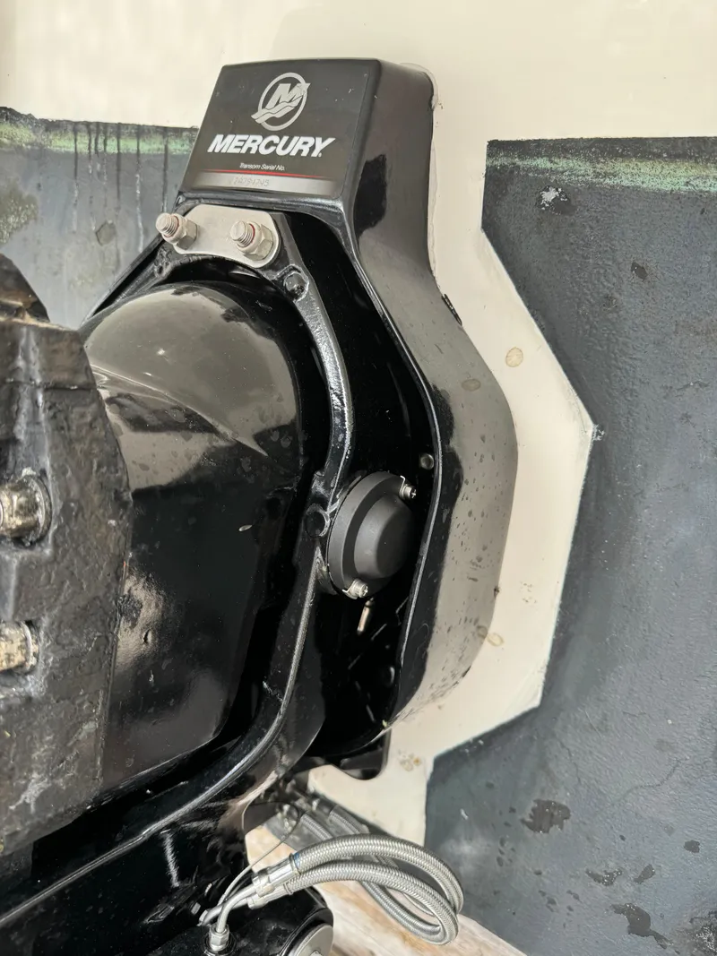 Slide: The Image of Mercury engine component on a 2013 Sea Ray 270 SLX boat. - 35