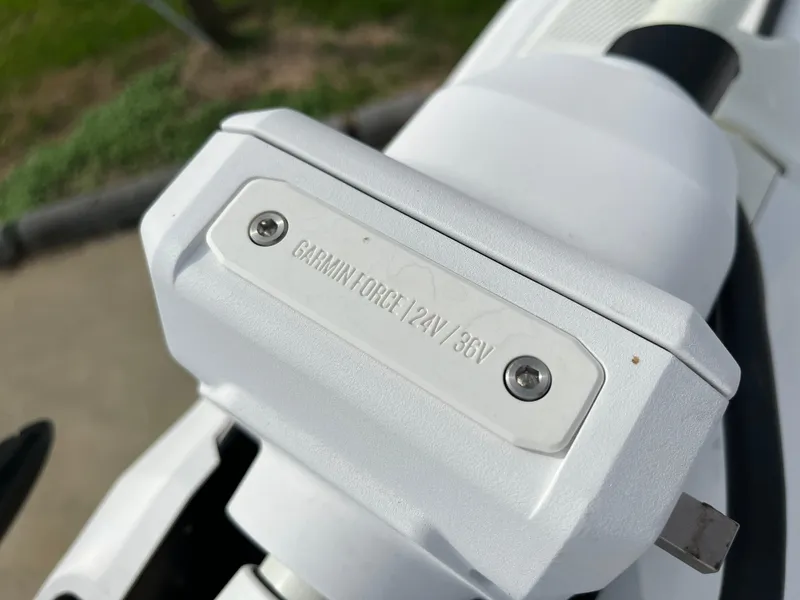 Slide: The Image of Garmin Force motor on 2023 Everglades 253 Center Console boat. - 29