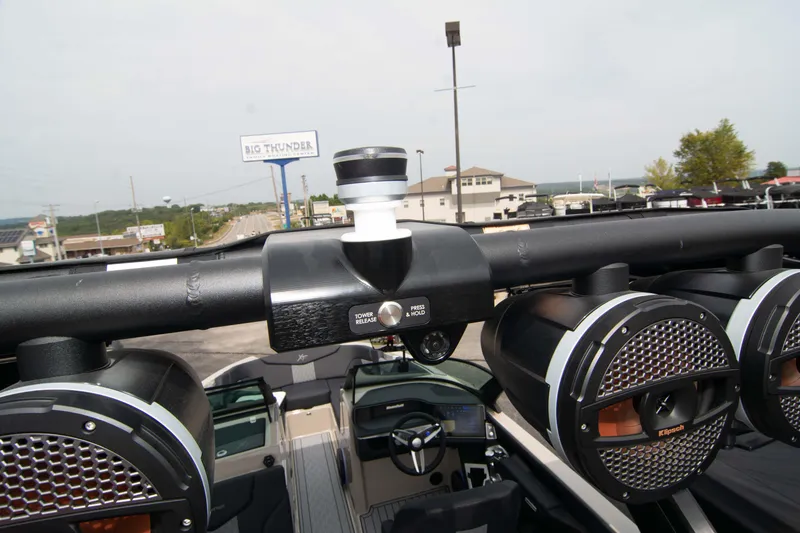 Slide: The Image of MasterCraft XT24 2025 - 50