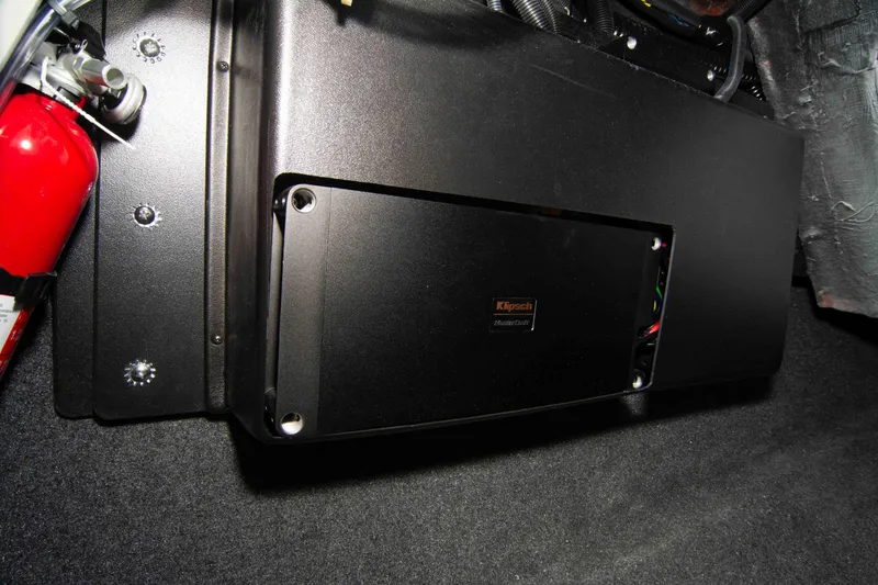 Slide: The Image of MasterCraft XT24 2025 - 62