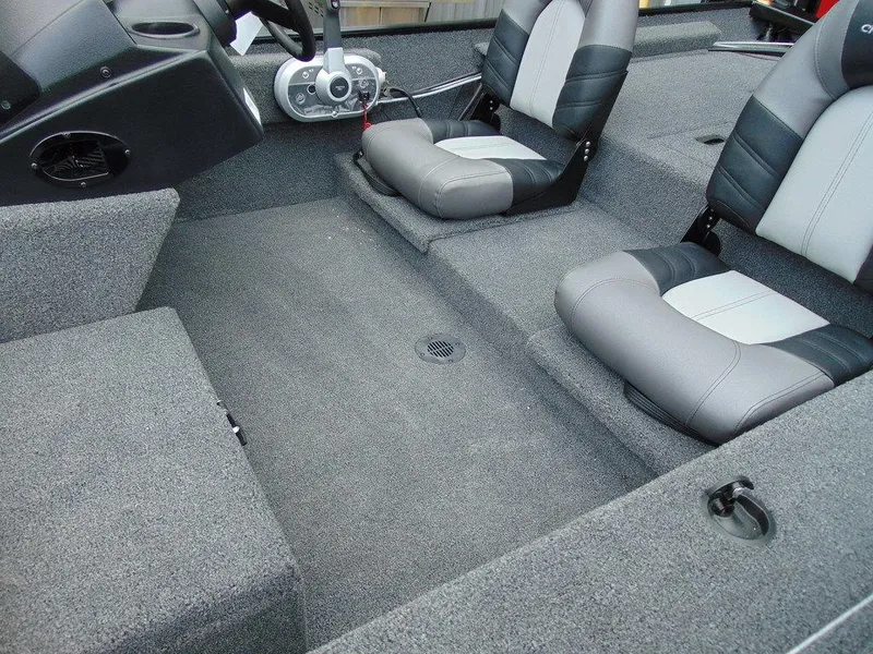 Slide: The Image of Crestliner 1700 Storm 2025 - 9