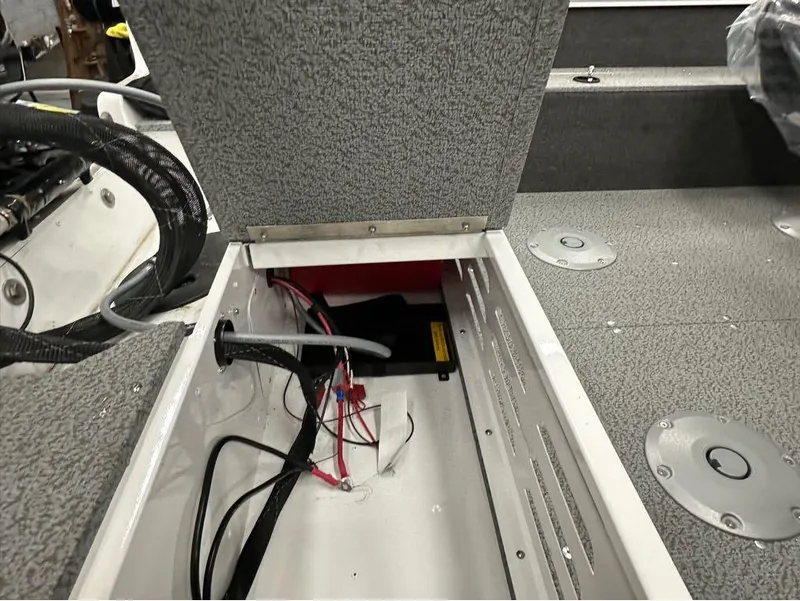 Slide: The Image of Lund 1650 Angler Sport 2025 - 14