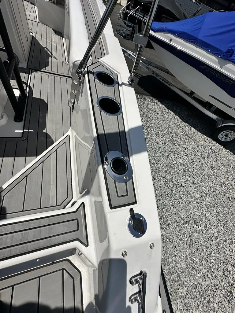 Slide: The Image of Starcraft svx 211 cc 2024 - 15