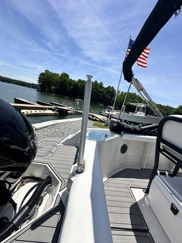 Slide: The Image of Starcraft svx 211 cc 2024 - 6