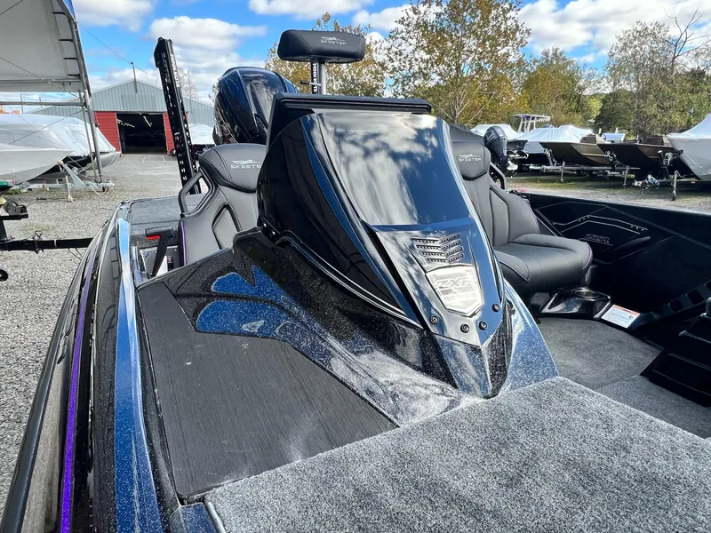 Slide: The Image of Skeeter ZXR 20 2025 - 12